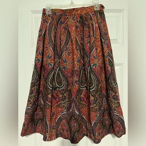 100% wool paisley print Lands End skirt. Marked size 10